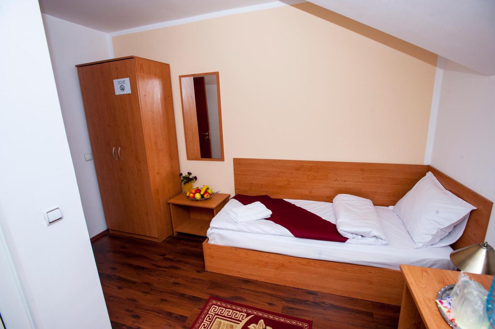La Casa Nord Hotel Bucharest Bilik gambar